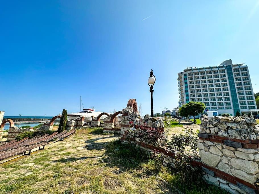 Berlin Golden Beach Romance Golden Sands Exterior photo